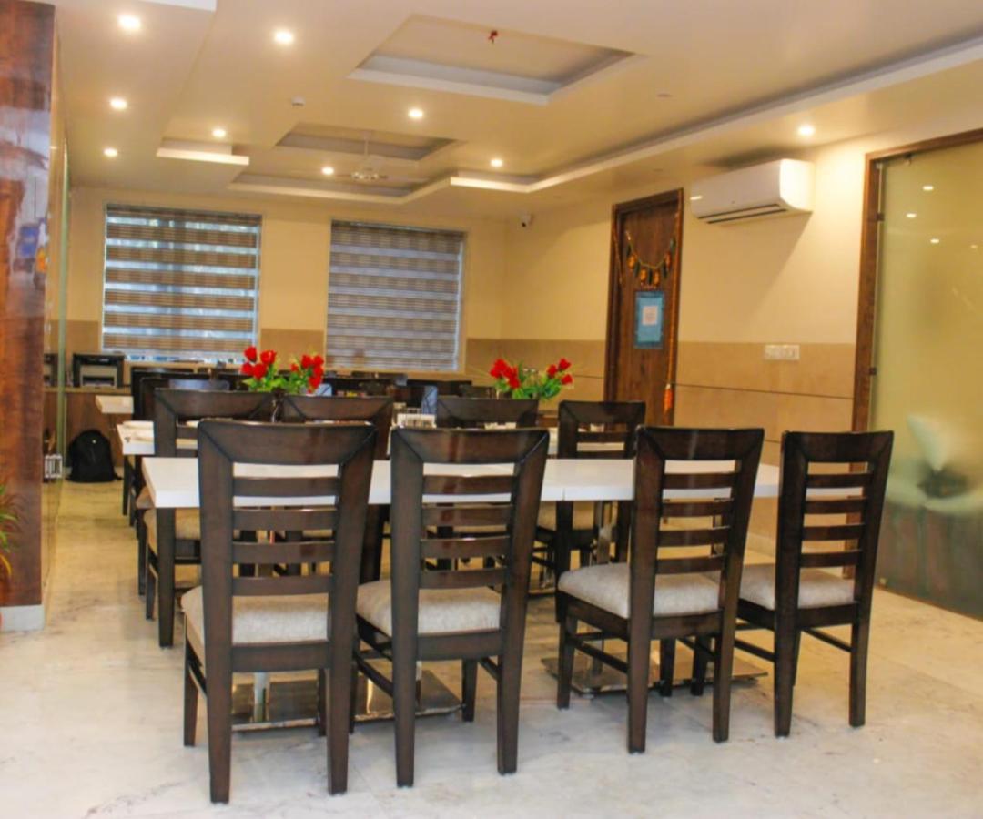 Mayda Inn- A Boutique Hotel Ню Делхи Екстериор снимка