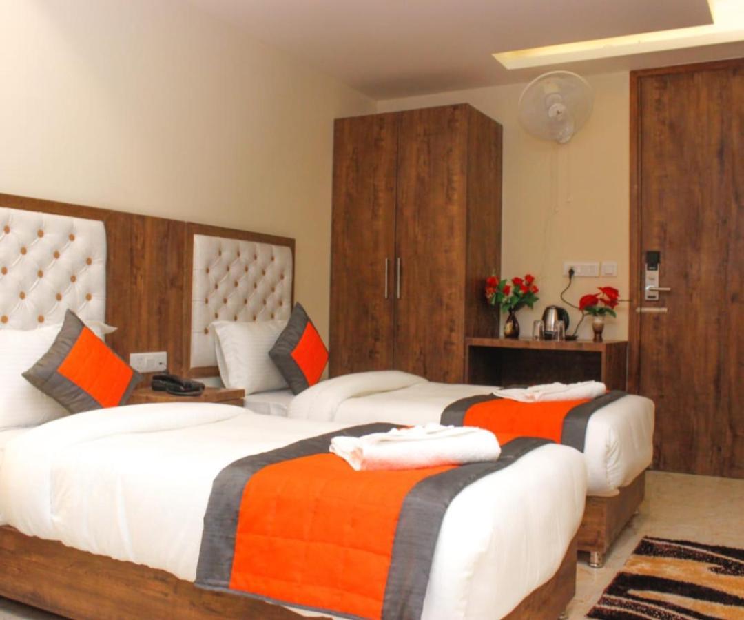 Mayda Inn- A Boutique Hotel Ню Делхи Екстериор снимка