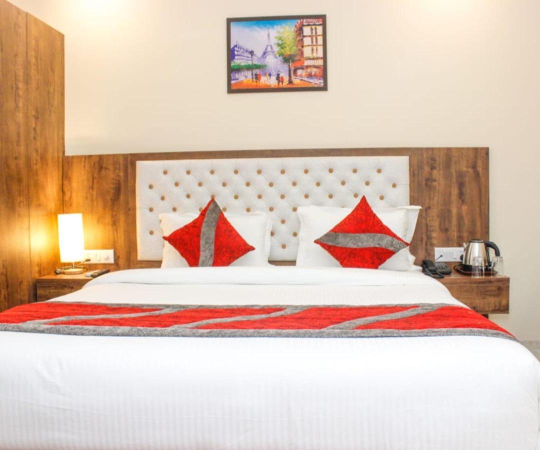 Mayda Inn- A Boutique Hotel Ню Делхи Екстериор снимка