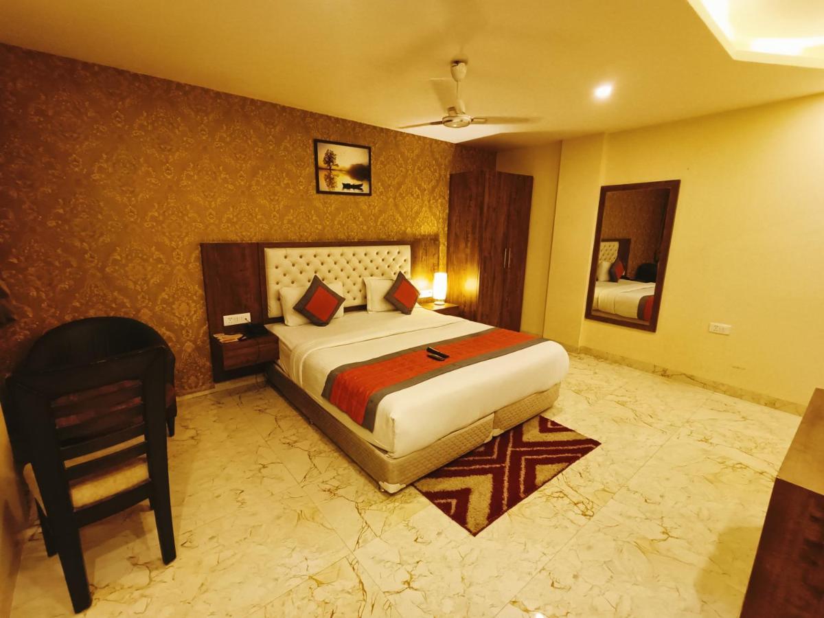 Mayda Inn- A Boutique Hotel Ню Делхи Екстериор снимка