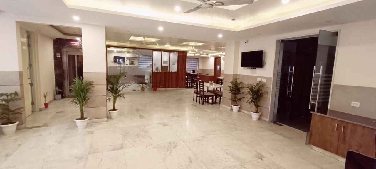 Mayda Inn- A Boutique Hotel Ню Делхи Екстериор снимка
